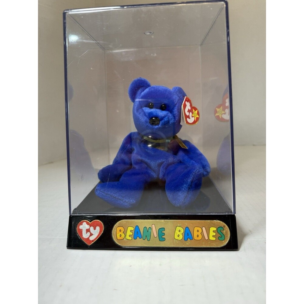 Rare 1998 Beanie Babies Clubby Bear by Ty Original Display Case Mint Condition